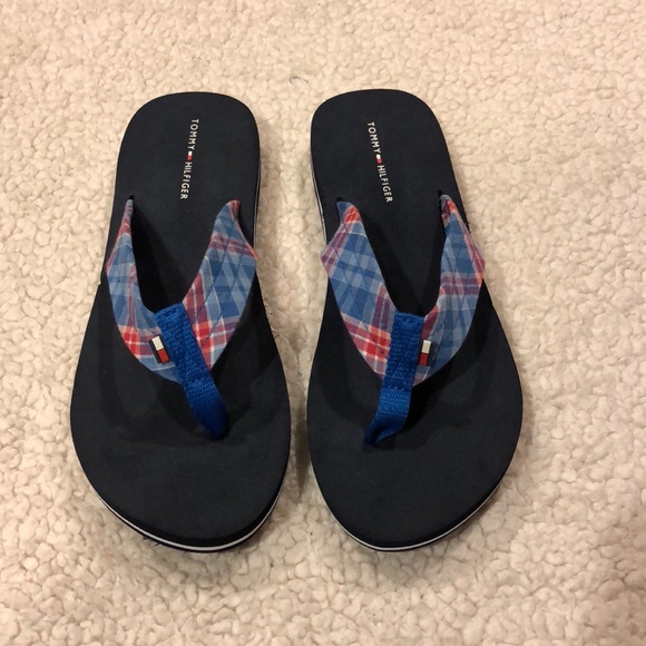 tommy hilfiger thong flip flops